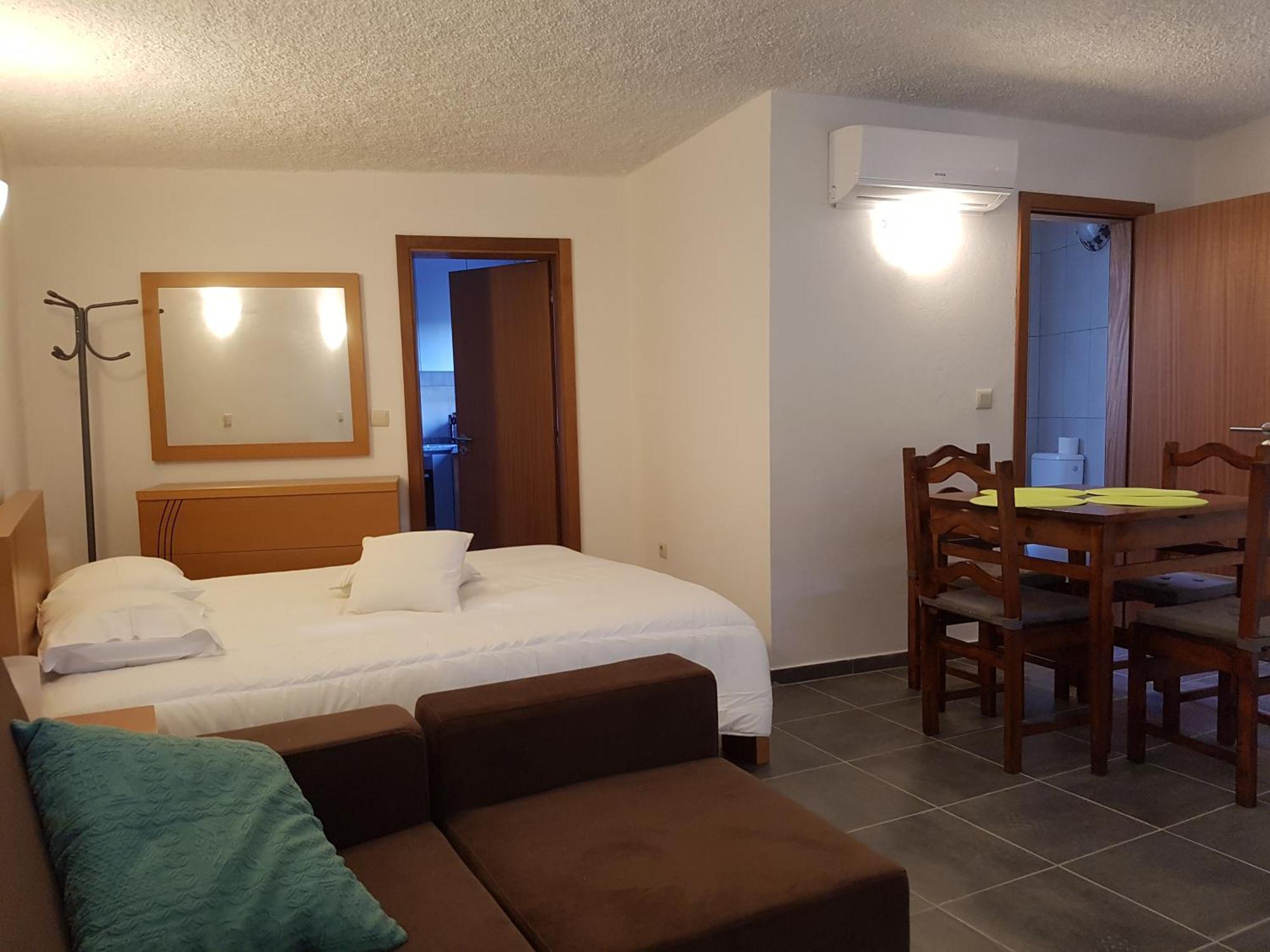 Casa Dos Santos Alojamento - Guest House เจเรส ห้อง รูปภาพ