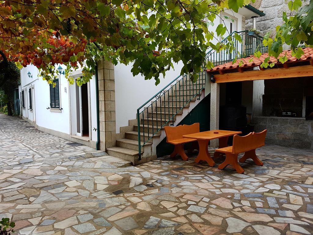Casa Dos Santos Alojamento - Guest House เจเรส ภายนอก รูปภาพ